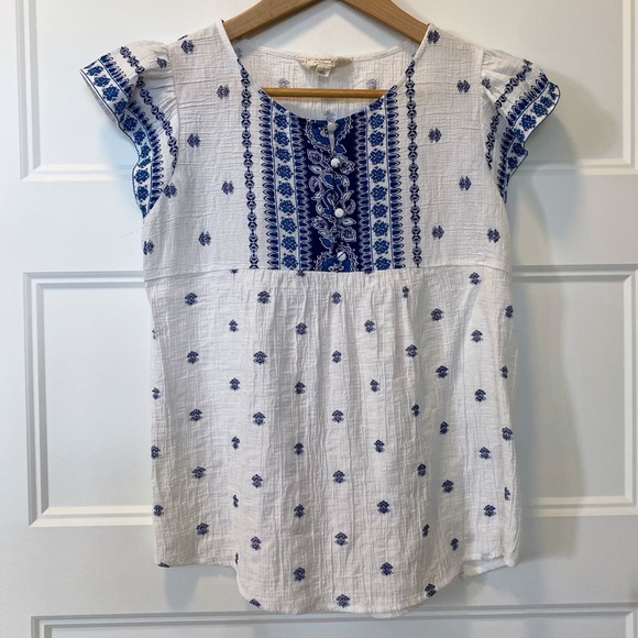 Sweet Wanderer Size Small Butterfly Sleeve Blue/White blouse - Picture 2 of 10